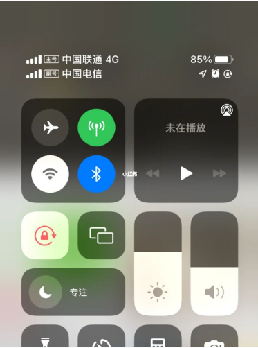 白水苹果手机维修分享iPhone双卡信号解决办法 